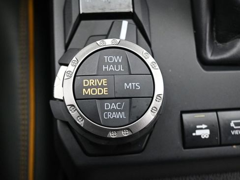 Used 2024 Toyota Tacoma Trailhunter image 28