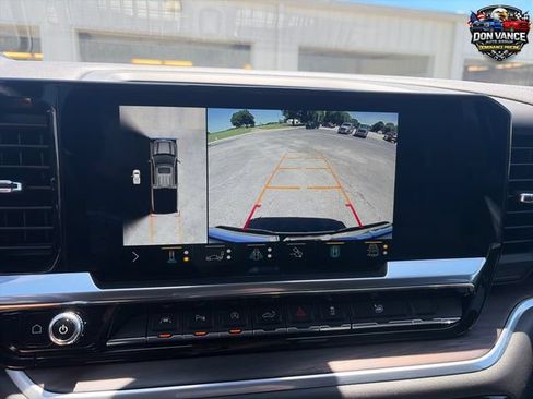Used 2022 GMC Sierra 1500 SLT w/ SLT Convenience Package AWD/4WD image 9