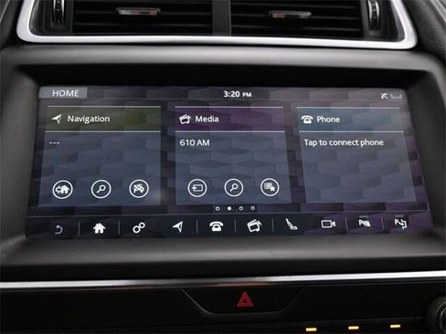 Used 2018 Jaguar E-PACE S image 19