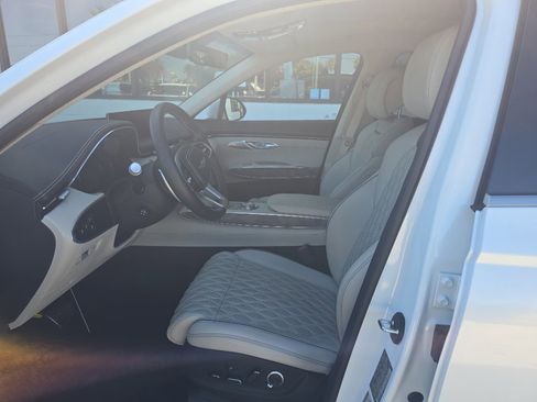 New 2025 Genesis GV70 3.5T Sport w/ Sport Advanced Package image 4