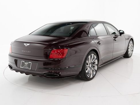 Used 2025 Bentley Flying Spur Plug-In Hybrid image 5