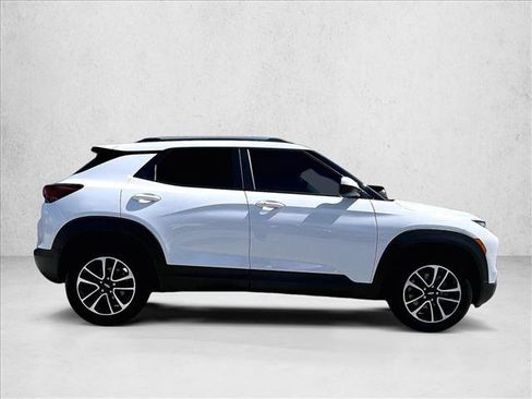 Certified 2025 Chevrolet TrailBlazer LT FWD image 5