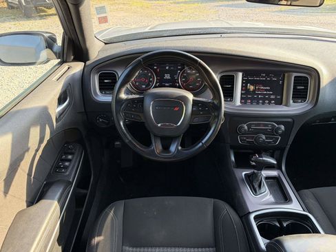 Used 2023 Dodge Charger SXT RWD image 2