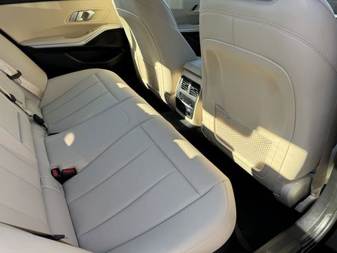 Used 2020 BMW 330i xDrive Sedan w/ Convenience Package AWD/4WD image 37