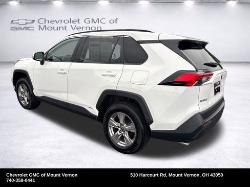 Used 2024 Toyota RAV4 XLE w/ Convenience Package AWD/4WD image 7