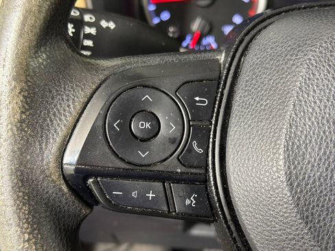 Used 2021 Toyota RAV4 LE image 24