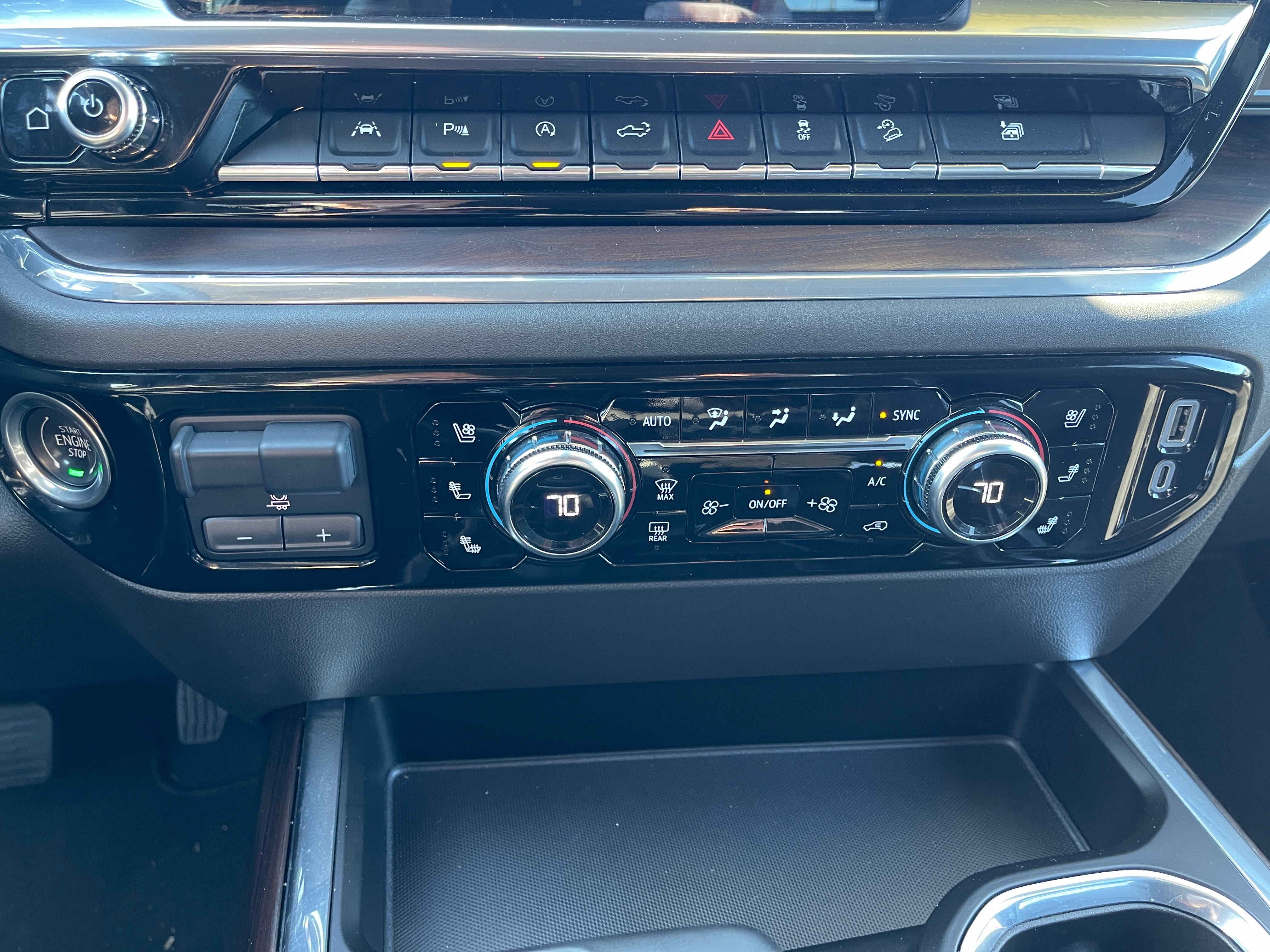 Used 2023 GMC Sierra 1500 SLT w/ SLT Convenience Package AWD/4WD image 14