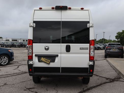 Used 2023 RAM ProMaster 2500 FWD image 5