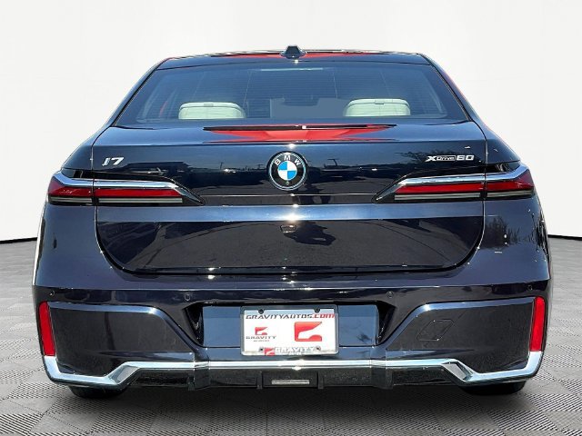 Used 2023 BMW i7 xDrive60 AWD/4WD image 6