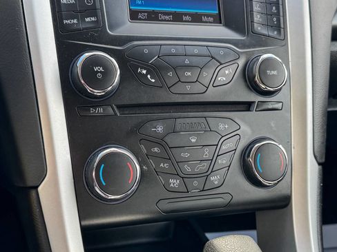 Used 2015 Ford Fusion SE image 30