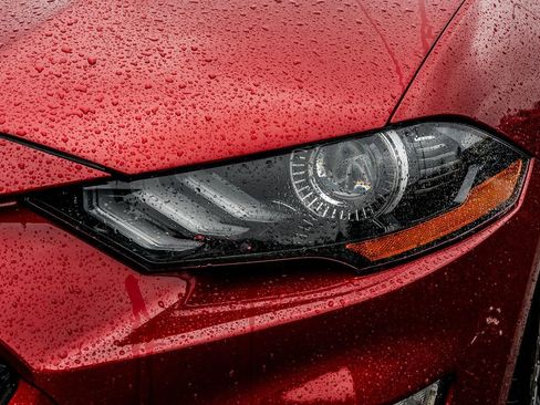 Used 2018 Ford Mustang GT Premium w/ GT Performance Package image 7