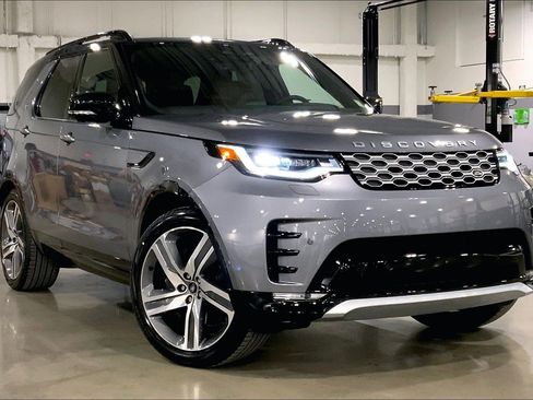 New 2026 Land Rover Discovery Limited Edition image 2