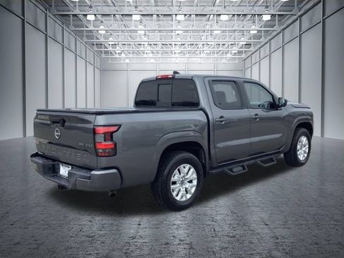 Used 2022 Nissan Frontier SV AWD/4WD image 5