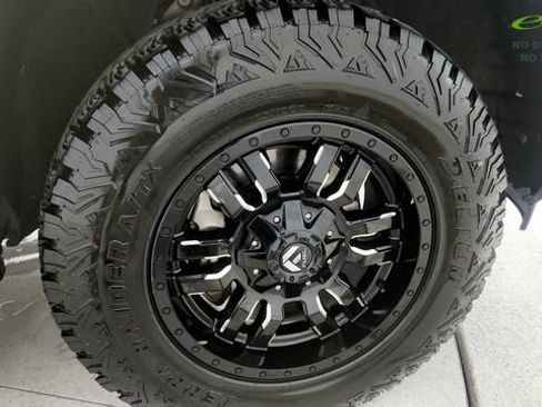 Used 2019 Chevrolet Silverado 1500 RST AWD/4WD image 80