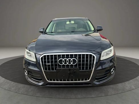 Used 2017 Audi Q5 2.0T Premium Plus w/ Technology Package AWD/4WD image 2