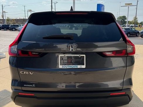 Certified 2024 Honda CR-V EX image 4
