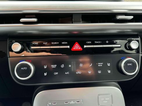 New 2026 Hyundai Ioniq 9 SEL image 27