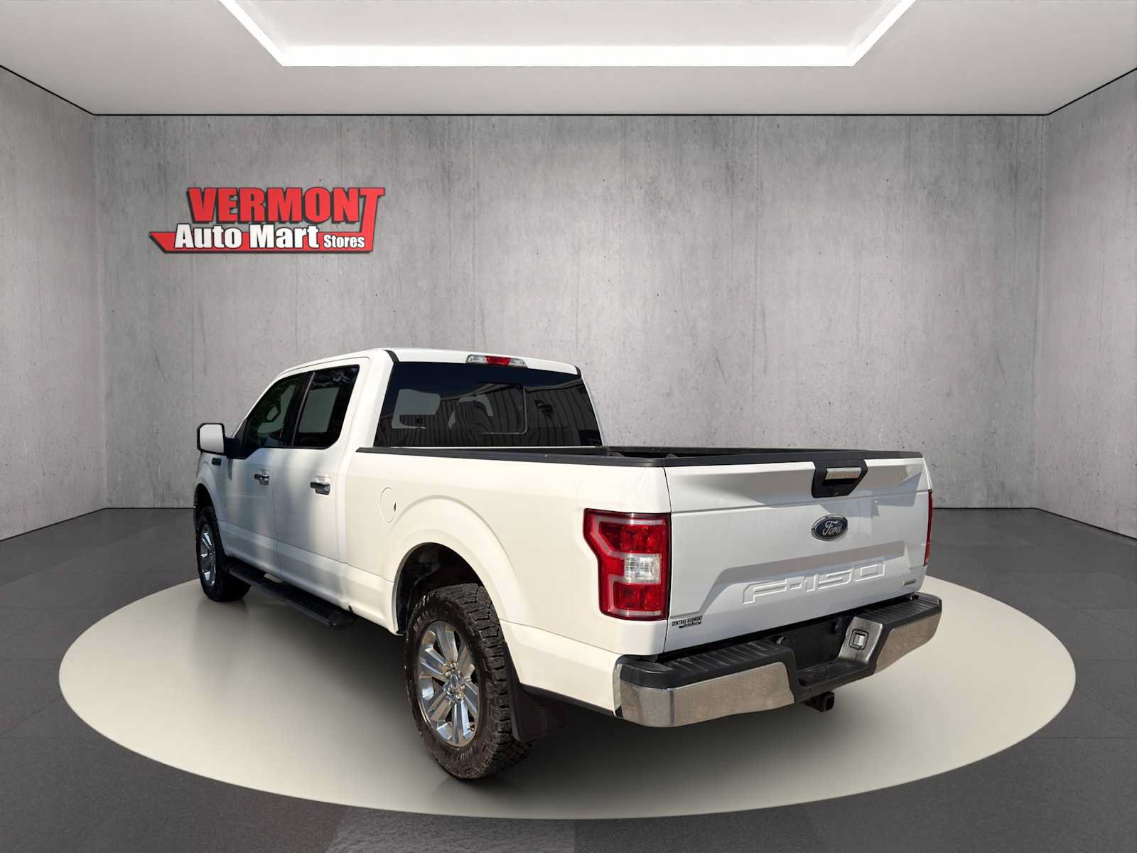 Used 2019 Ford F150 XLT w/ Equipment Group 302A Luxury AWD/4WD image 6