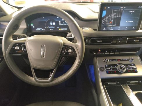 Used 2020 Lincoln Aviator Reserve w/ Class IV Trailer Tow Package image 22