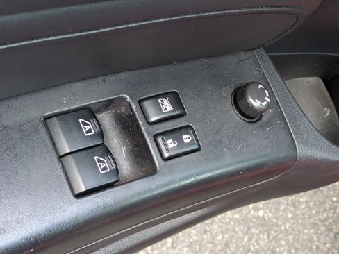 Used 2006 Nissan 350Z Grand Touring RWD image 15
