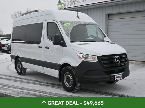Used 2024 Mercedes-Benz Sprinter 2500 image 3