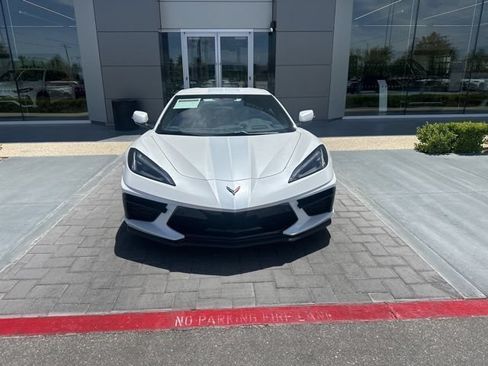 Used 2023 Chevrolet Corvette Stingray Premium Conv w/ Z51 Performance Package RWD image 2