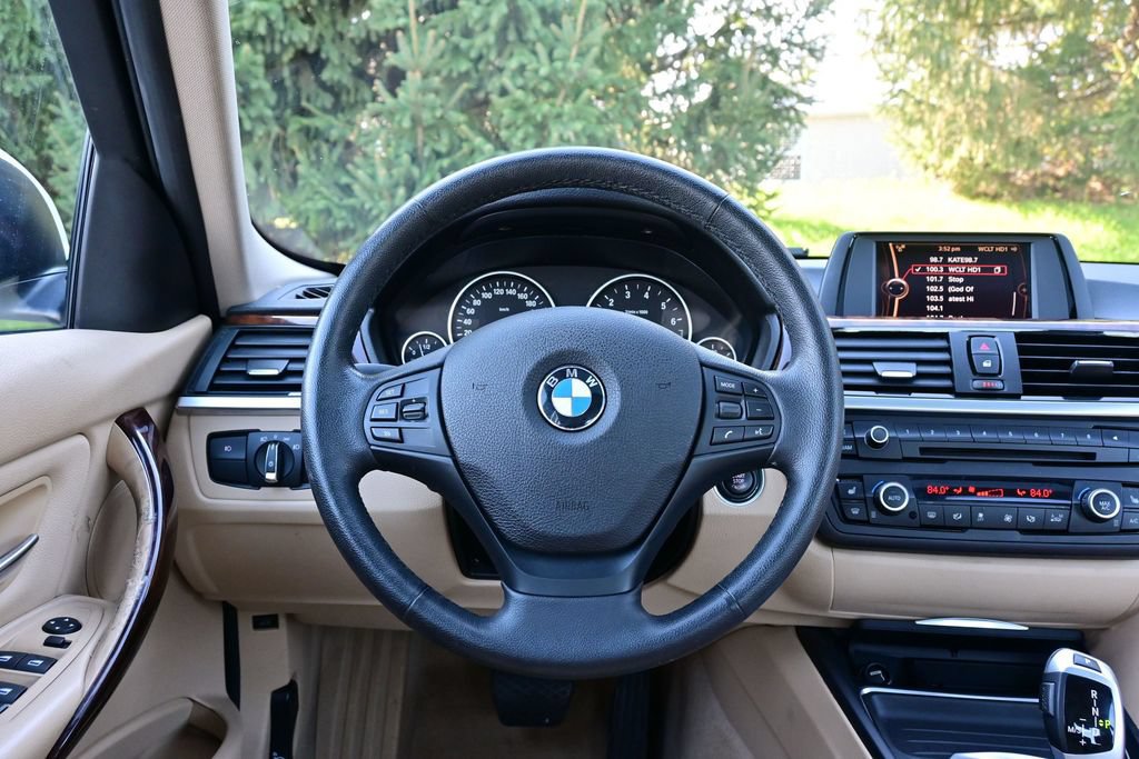 Used 2013 BMW 328i xDrive Sedan AWD/4WD image 26