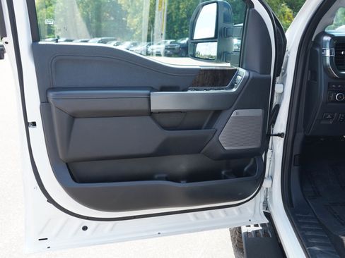 Used 2024 Ford F250 Lariat w/ Lariat Ultimate Package AWD/4WD image 17