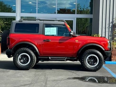 Certified 2023 Ford Bronco Badlands AWD/4WD image 3