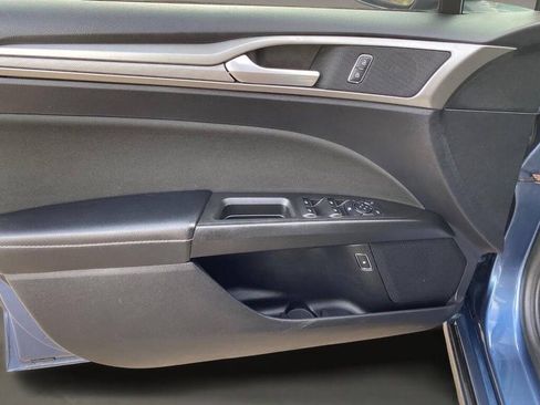 Used 2019 Ford Fusion SE image 14