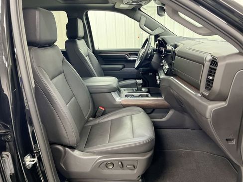 Used 2024 GMC Sierra 1500 SLT w/ SLT Premium Plus Package image 23