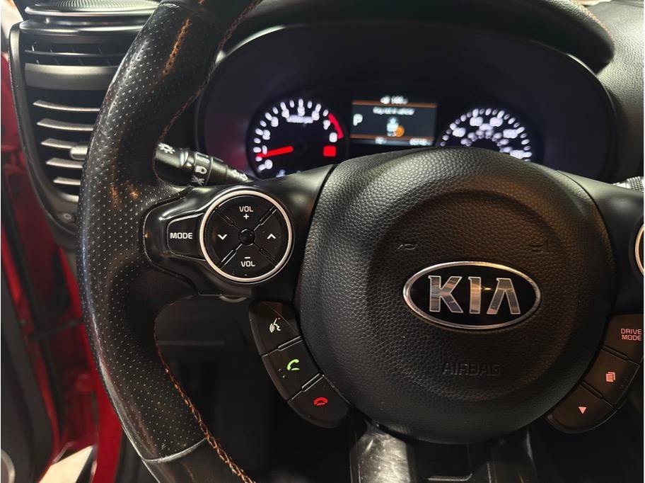 Used 2018 Kia Soul ! w/ Tech Package FWD image 18
