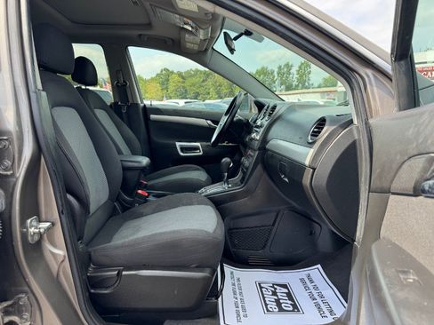 Used 2012 Chevrolet Captiva Sport LT FWD image 19