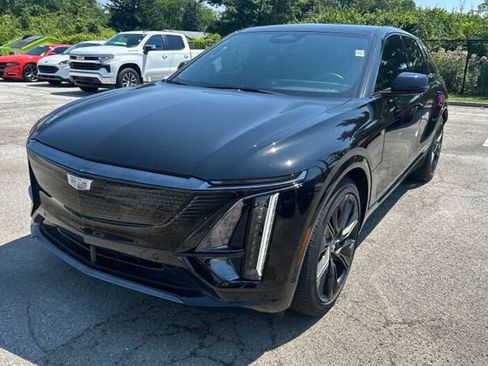 Certified 2024 Cadillac Lyriq Sport w/ LPO, Floor Liner Package AWD/4WD image 1