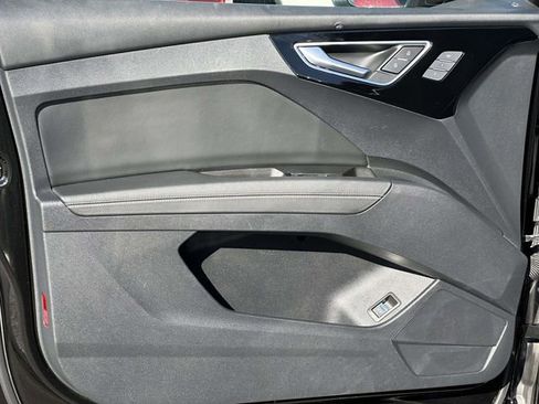 Used 2022 Audi Q4 e-tron Premium Plus image 14