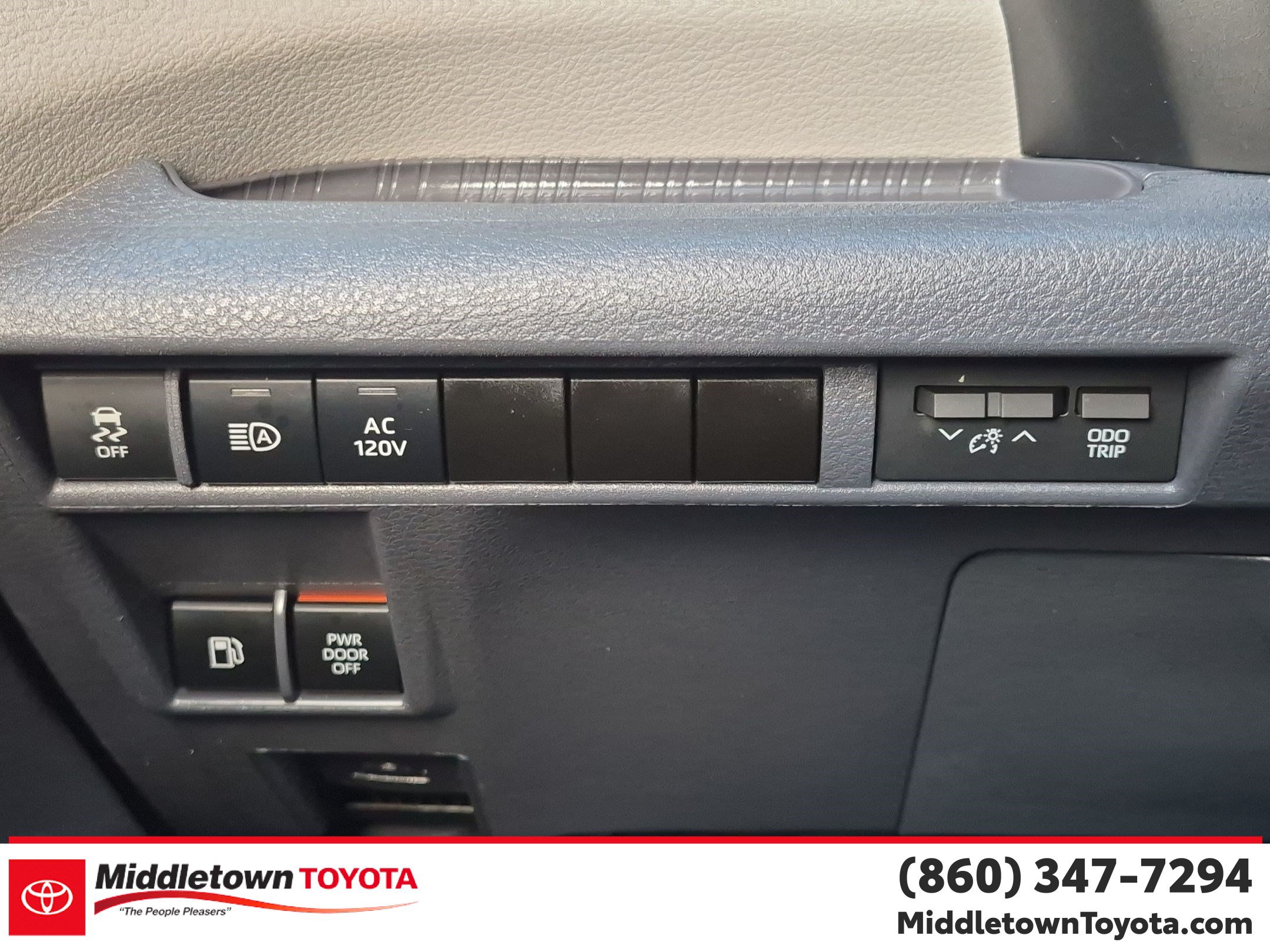 Certified 2024 Toyota Sienna XLE w/ XLE Plus Package AWD/4WD image 18