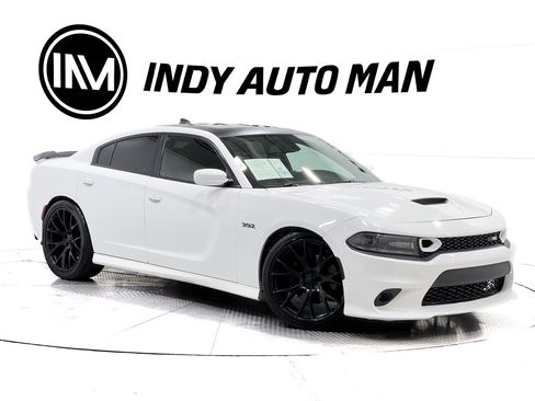 Used 2019 Dodge Charger Scat Pack w/ Daytona Edition Group RWD image 2