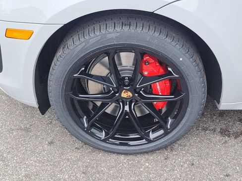 New 2026 Porsche Macan GTS image 14