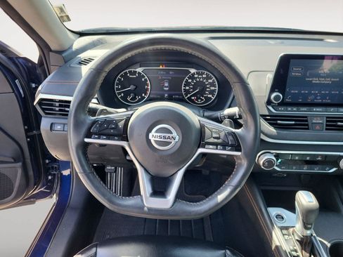 Used 2020 Nissan Altima 2.5 SR FWD image 13
