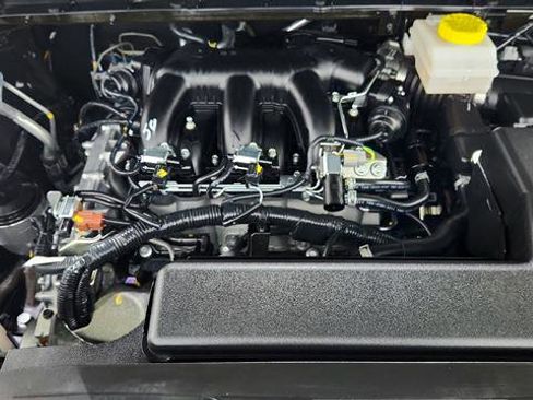 Certified 2025 Nissan Pathfinder Platinum w/ Cargo Package image 39