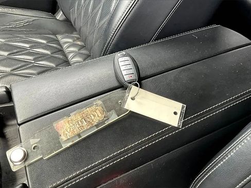 Used 2021 Nissan Rogue Platinum image 10