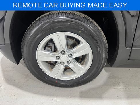 Used 2017 Chevrolet Trax LS AWD/4WD image 8