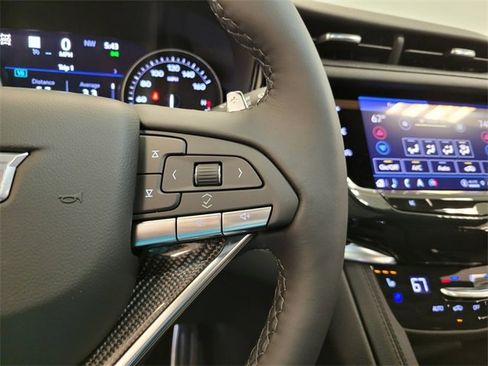 New 2025 Cadillac XT6 Sport w/ Technology Package image 22
