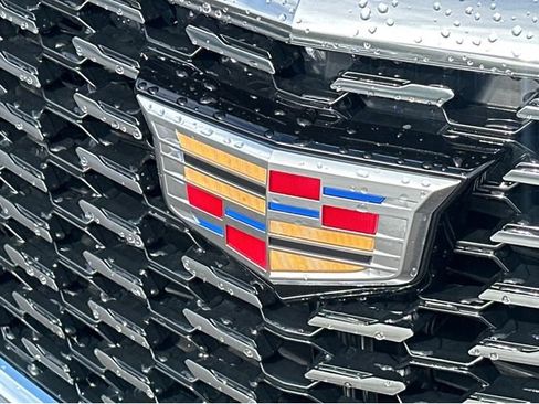 New 2026 Cadillac XT5 Luxury w/ LPO, Floor Liner Package FWD image 38