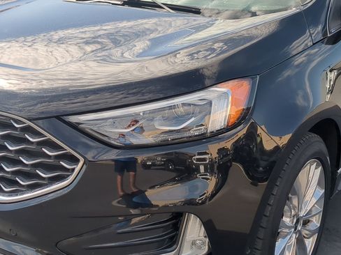 Used 2021 Ford Edge Titanium w/ Equipment Group 301A AWD/4WD image 12