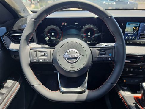 New 2026 Nissan Kicks SR w/ SR Premium Package FWD image 12