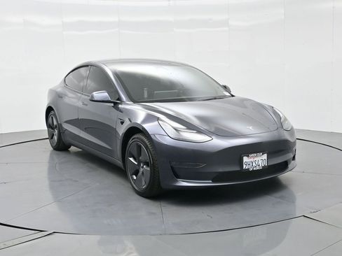 Used 2023 Tesla Model 3 Long Range image 4