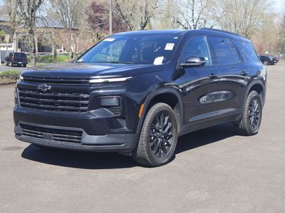 Used 2024 Chevrolet Traverse LT w/ Midnight/Sport Edition