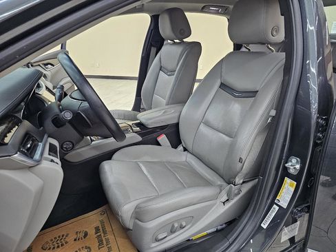 Used 2017 Cadillac XTS Luxury FWD image 15