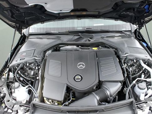 Used 2025 Mercedes-Benz C 300 Sedan image 33